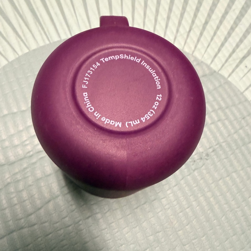 Hydro Flask Plum Mug with Handle - Picture 3 of 4